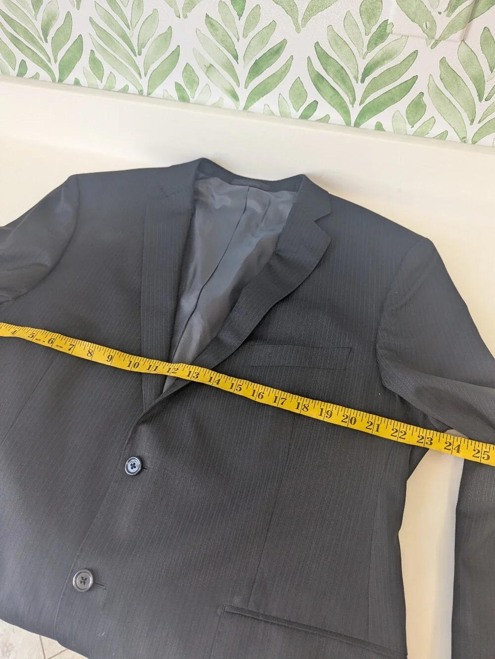 Tallia black pinstripe suit set /Joseph Abboud white dress shirt 46R Tailored
